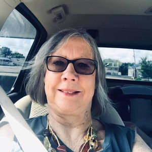 Meet your Posher, Debbie